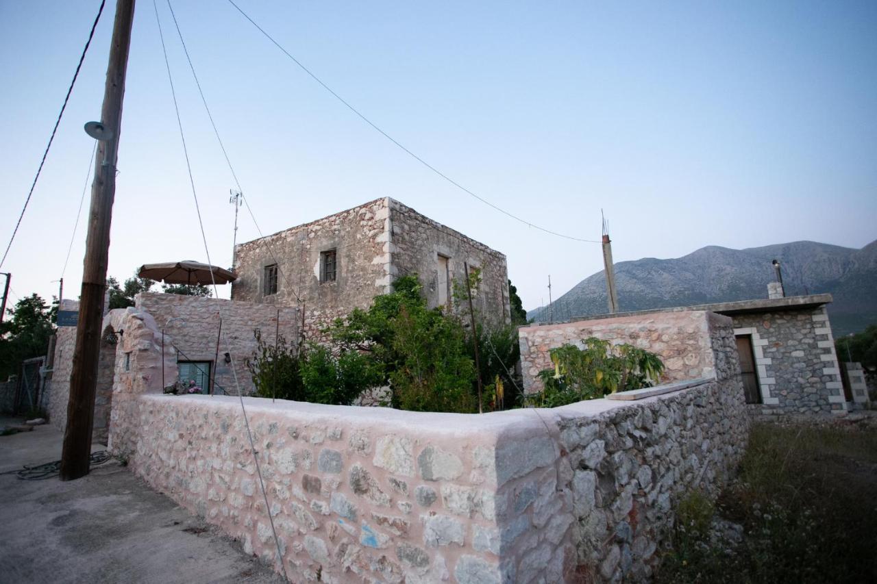 Charouda Country House Pyrgos Dirou Ngoại thất bức ảnh